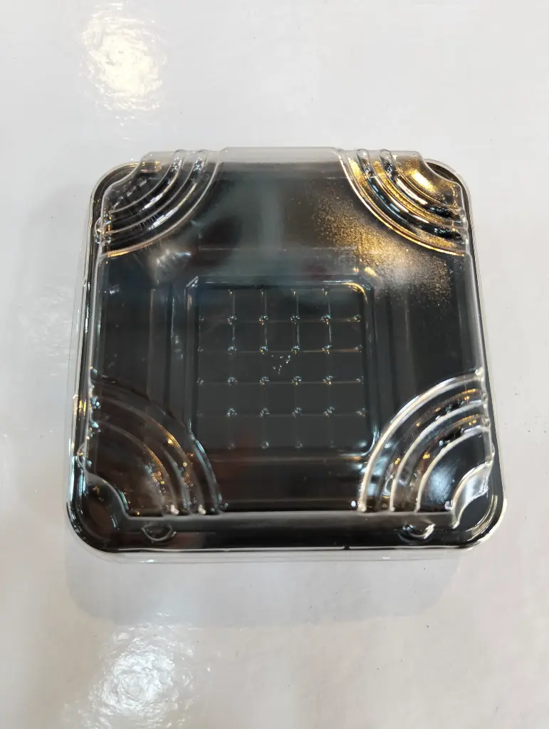 ASSIETTE DORE AVEC COUVERT 7.5CM/7.5CM