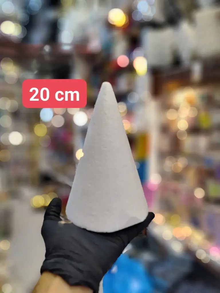 POLYSTER PYRAMIDE 20CM