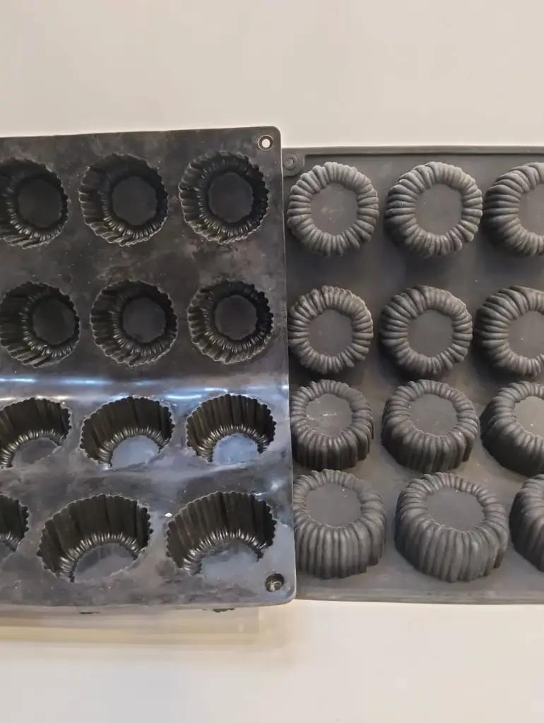 MOULE SILICONE CHARLOTTE ROND 12PCS