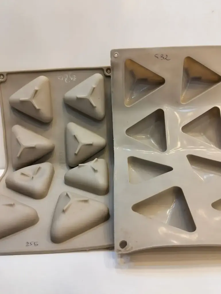 MOULE SILICONE TRIANGLE 8PCS