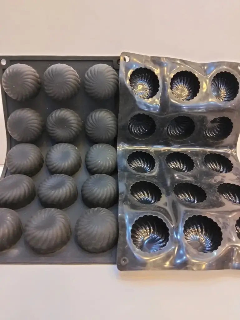 MOULE SILICONE TOURBILLON NOIR 15PCS