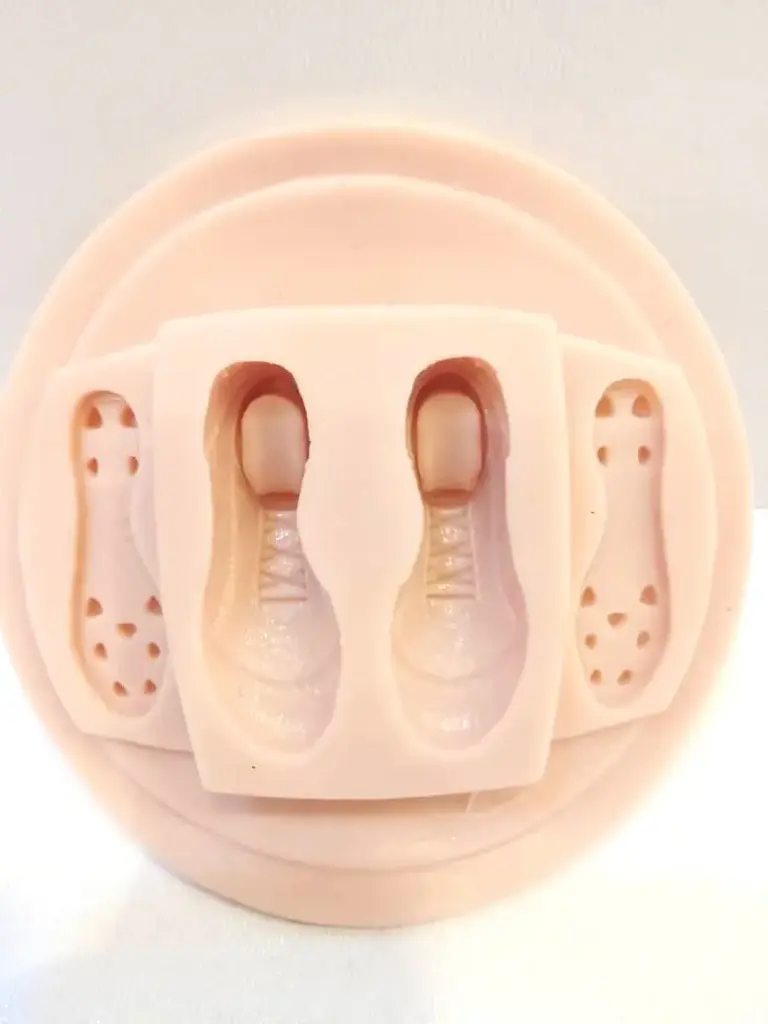 MOULE SILICONE PATE A SUCRE SOULIER FOOT