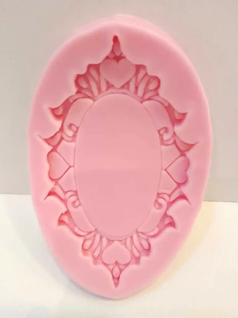 MOULE SILICONE PATE A SUCRE CADRE OVAL LAYER CAKE