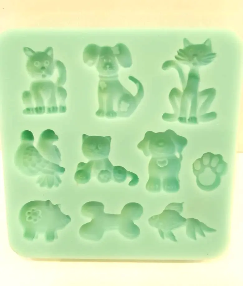 MOULE SILICONE PATE A SUCRE ANIMAUX CARREE