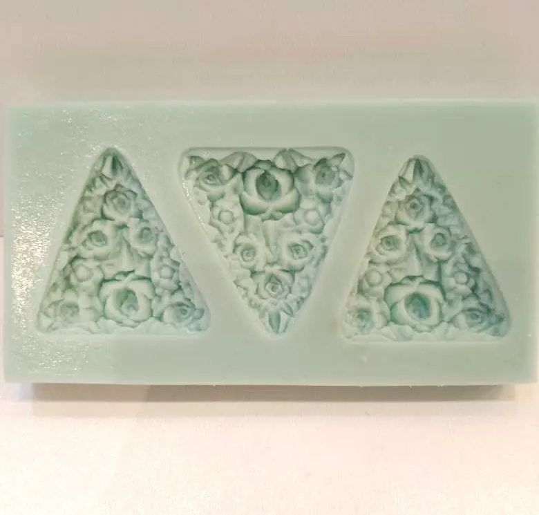 MOULE SILICONE PATE A SUCRE 3 TRIANGLE