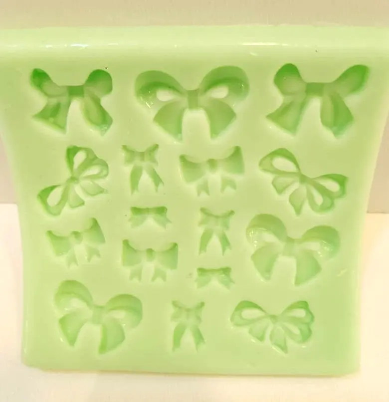 MOULE SILICONE PATE A SUCRE 16NOEUDS