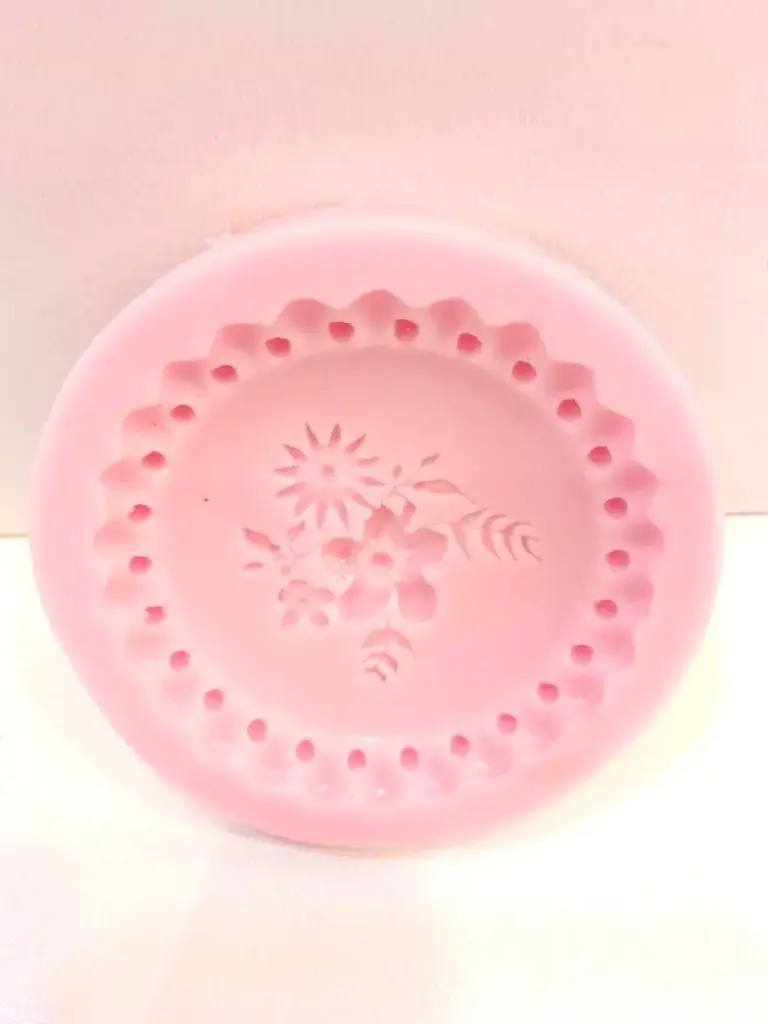 MOULESILICONE PATE A SUCRE CADRE ROND FLEUR