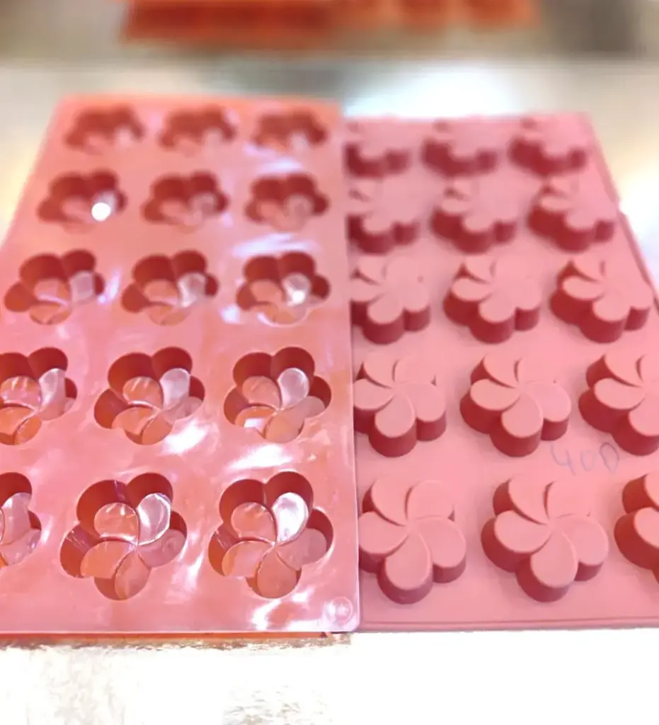 MOULE SILICONE FLEUR 12PCS