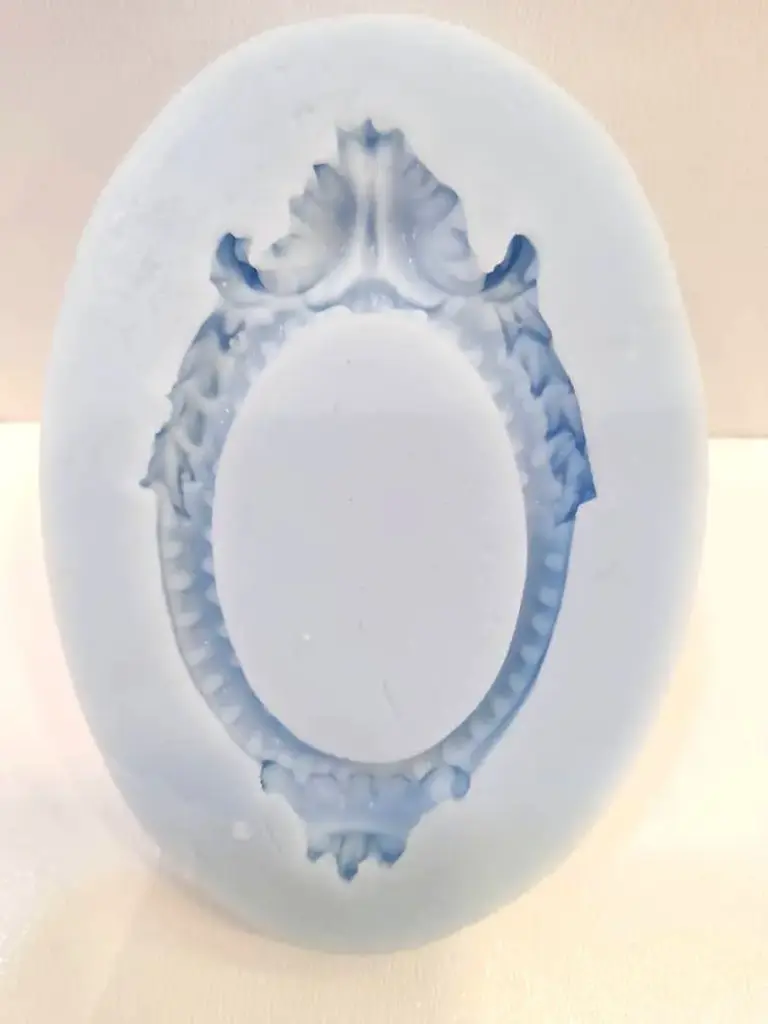 MOULE SILICONE PATE A SUCRE CADRE OVAL