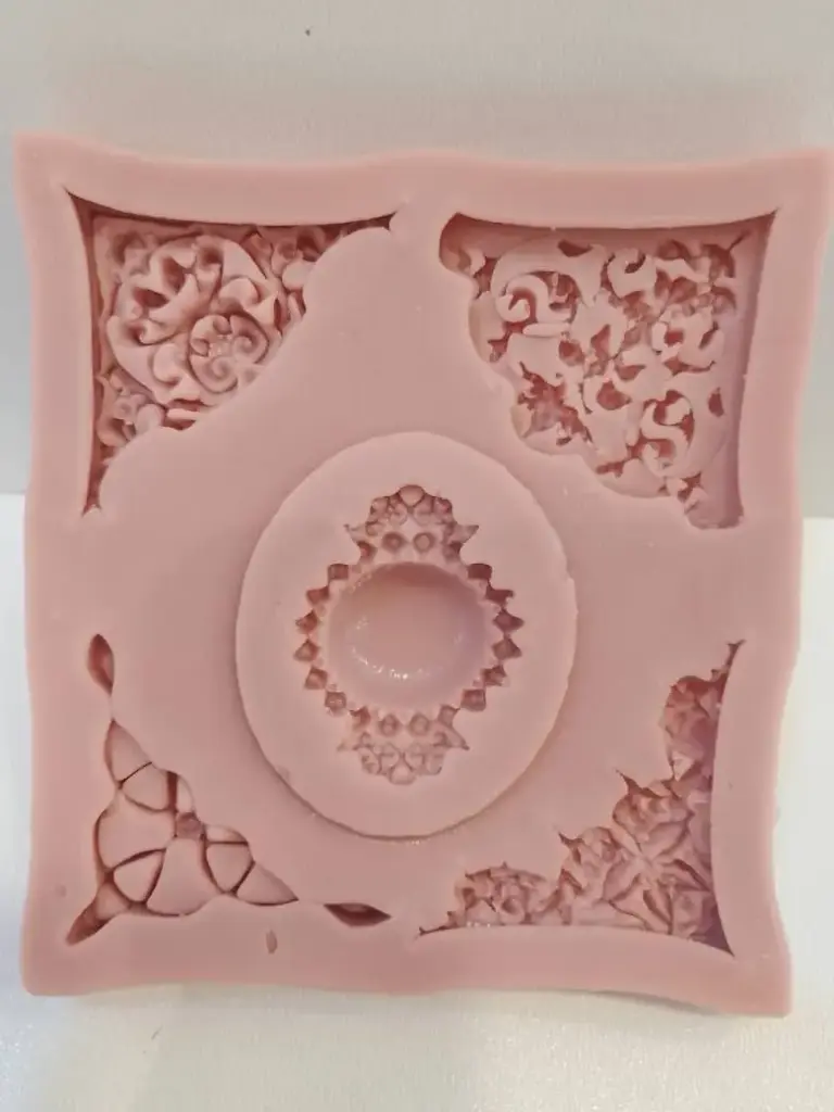 MOULE SILICONE PATE A SUCRECADRE COIN